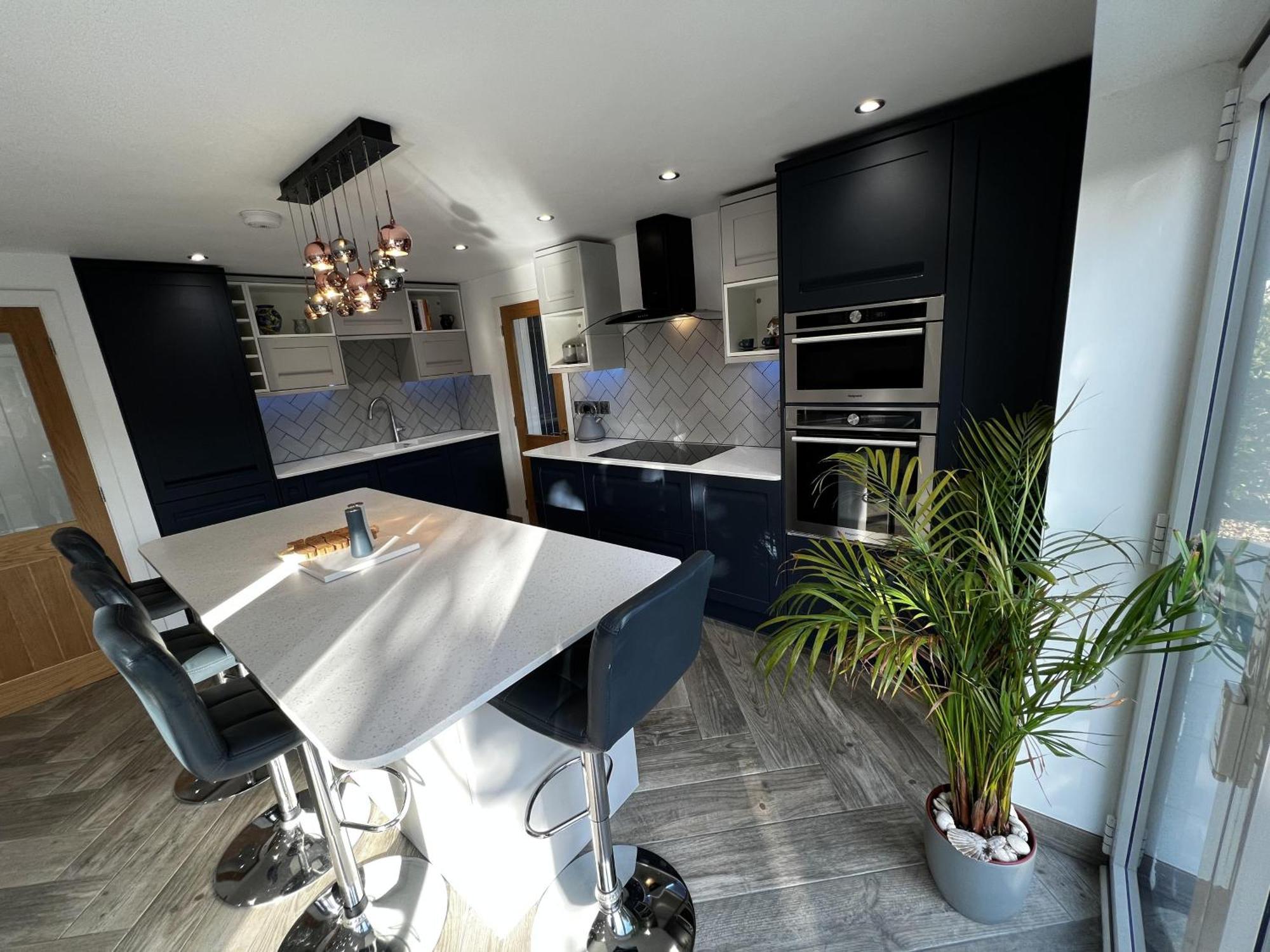Stylish Modern Home With Parking Enclosed Garden Holyhead Dış mekan fotoğraf